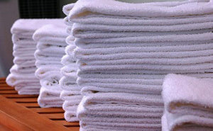 Dz. White Bath Towels 22" x 44" - 6 lbs/dz - Nusso.com